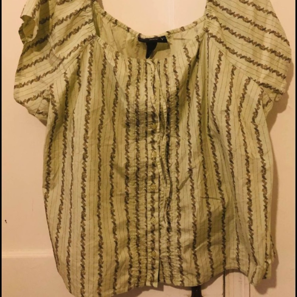 Plus Size 26/28 Lane Bryant Bohemian Light Green Floral Button Up